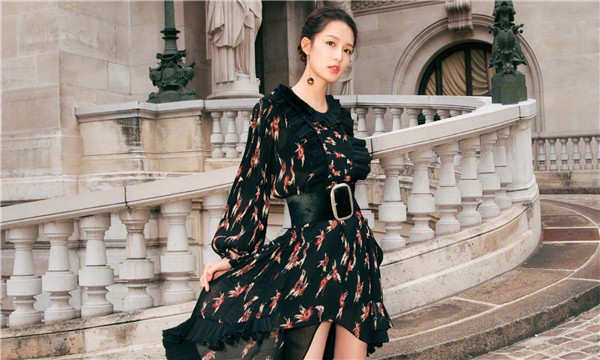 双湖标题：包生男孩机构：助你成功代怀生子，实现家庭梦想